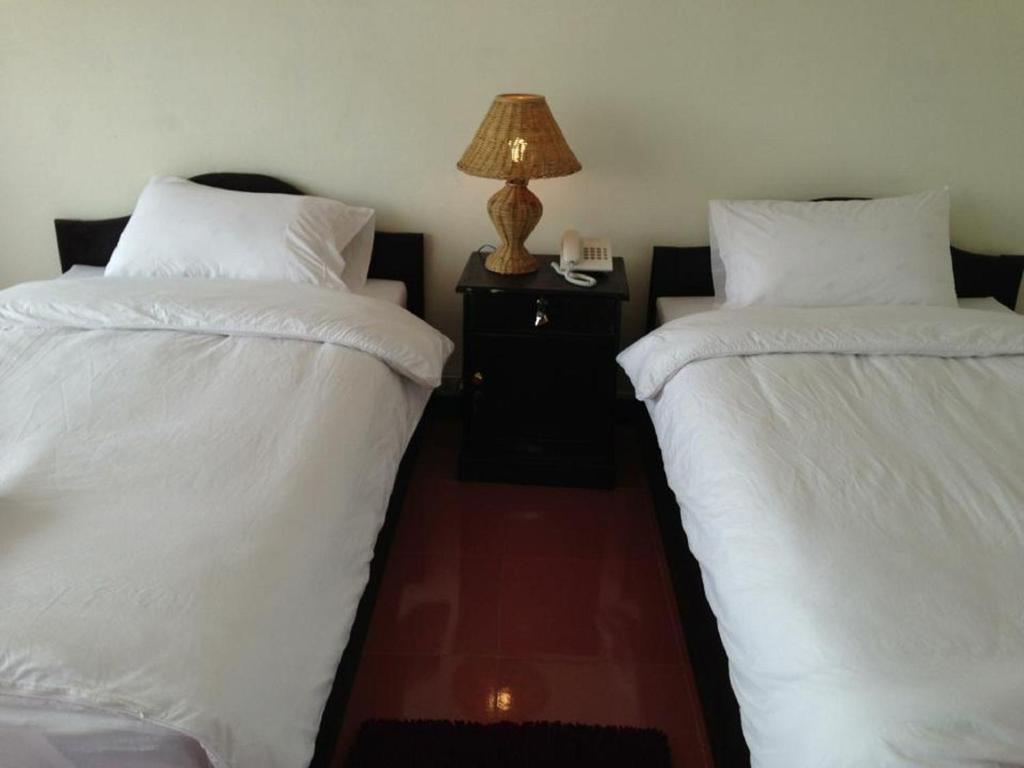 Phoukham Garden Hotel&Resort Xieng Khuang Стая снимка